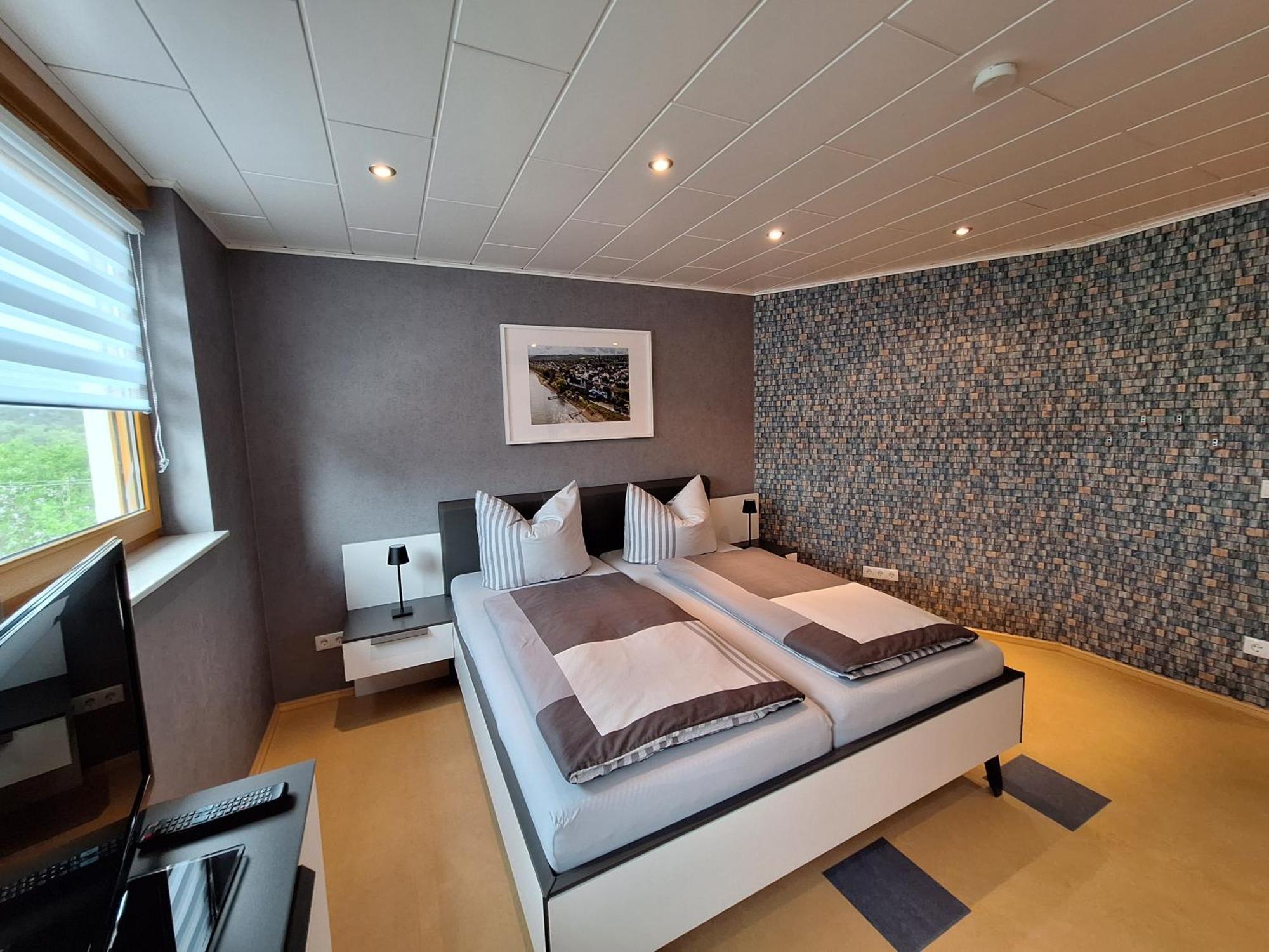 Ferienwohnung Rhens Am Rhein Esterno foto